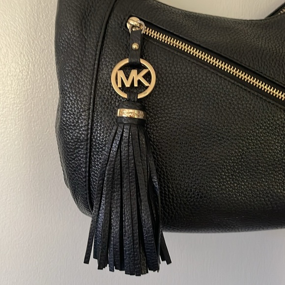 Michael Kors Black Leather Shoulder Bag - Picture 2 of 16